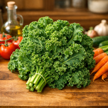 Fresh Kale Bunch — in_situ_image